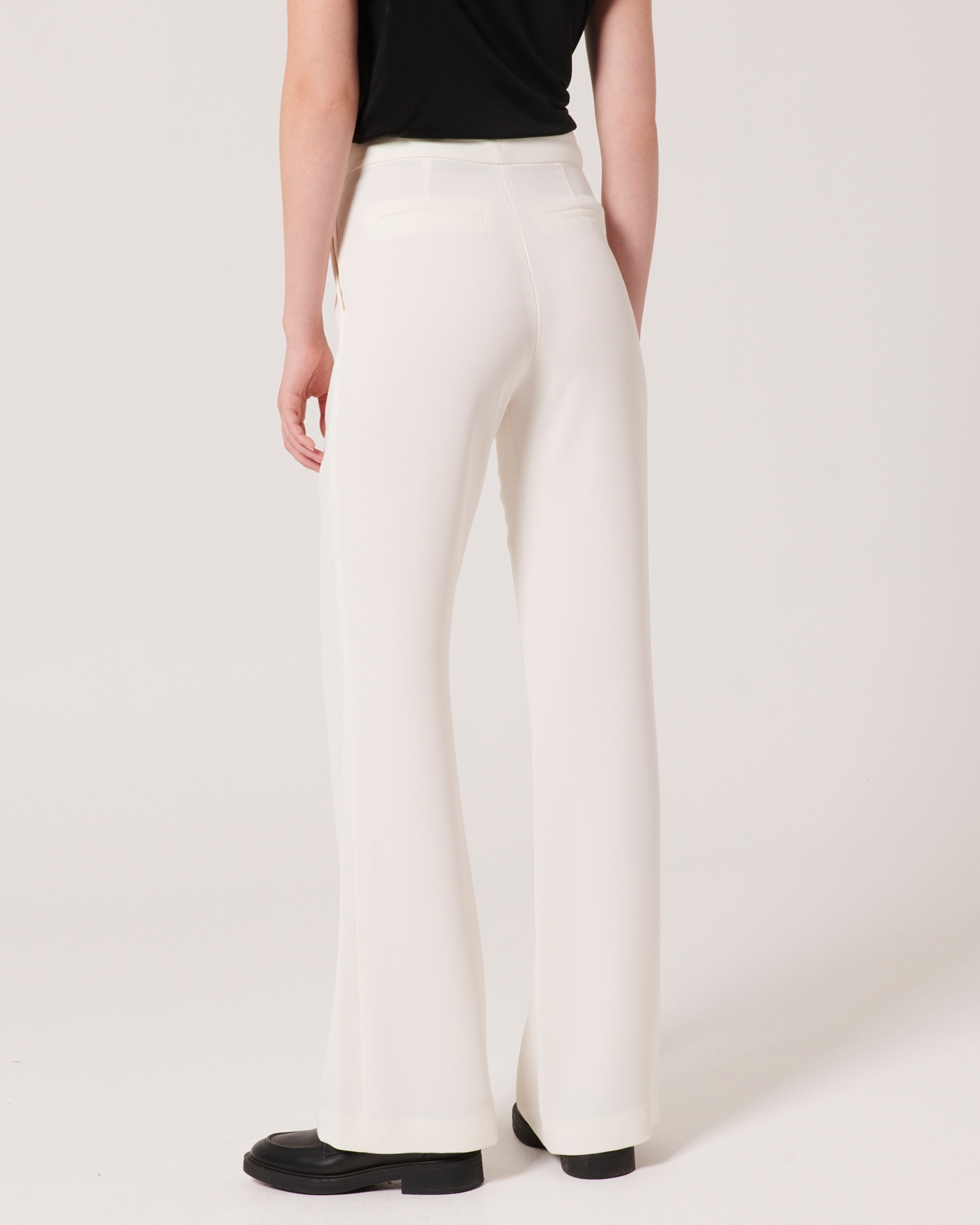 Pantalon Pervenche Pantalon large en cr&ecirc;pe &eacute;cru ZAPA