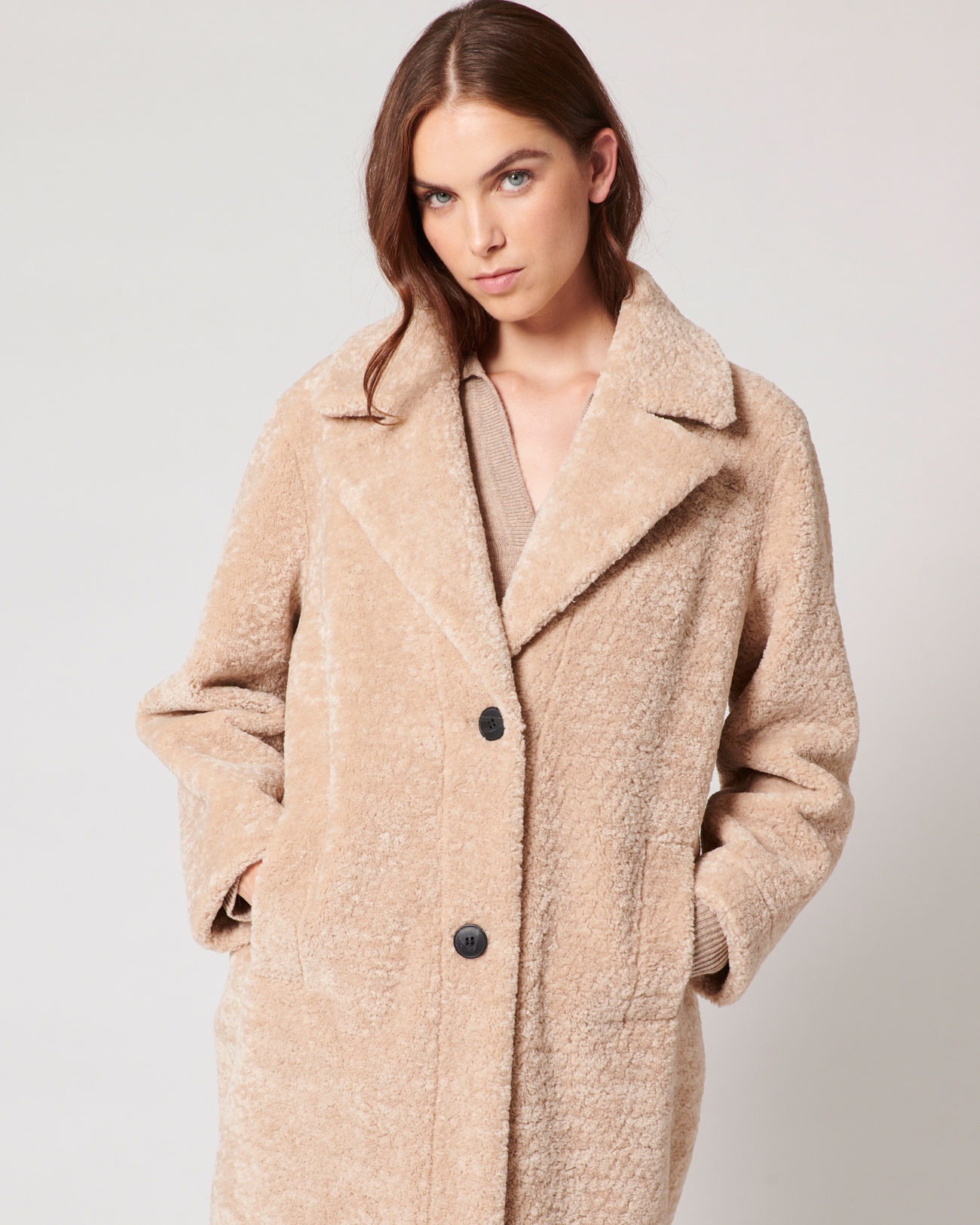 Manteau Mississippi Manteau long en fausse fourrure &eacute;cru ZAPA