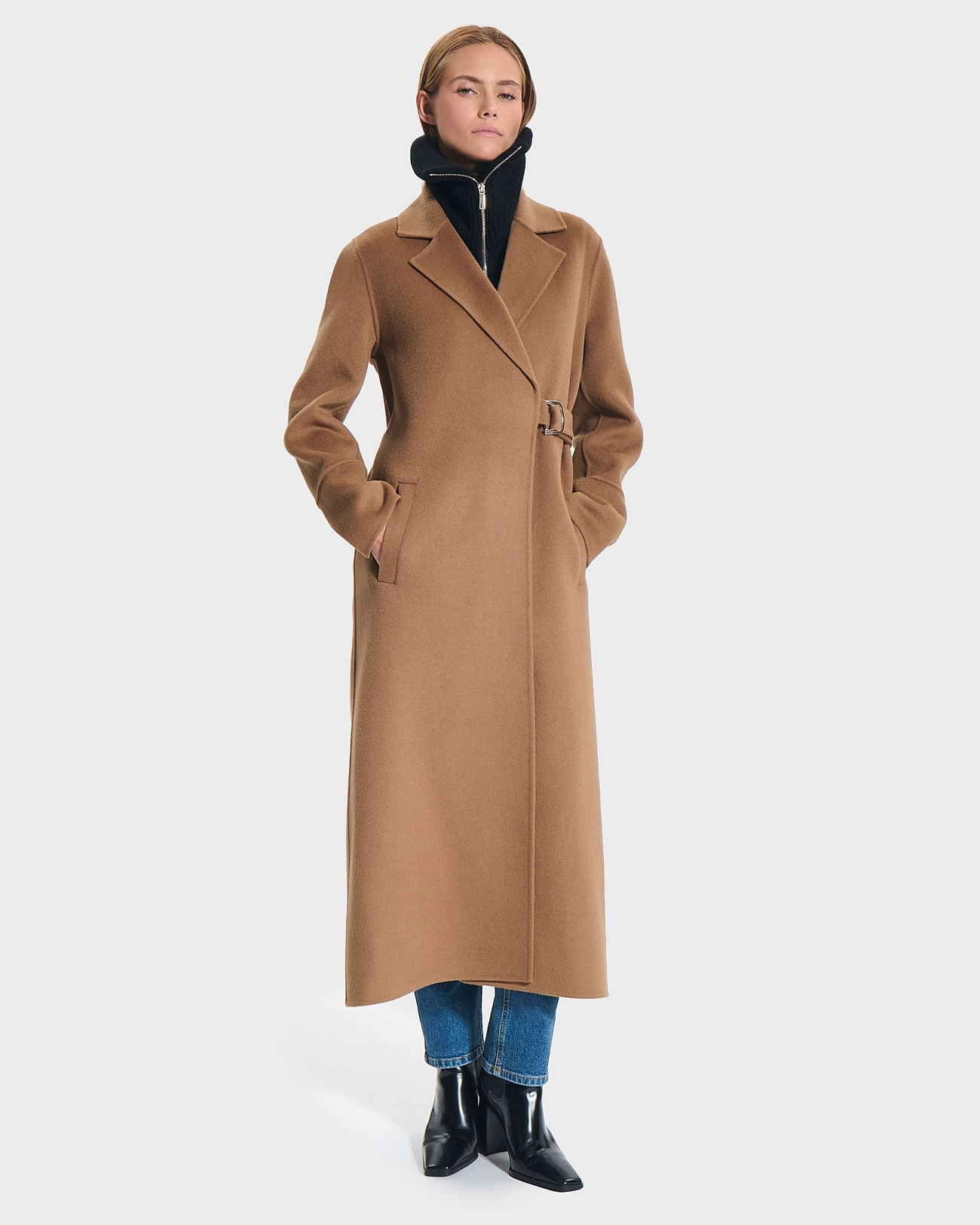 Col Cassandra Col zipp&eacute; noir ZAPA