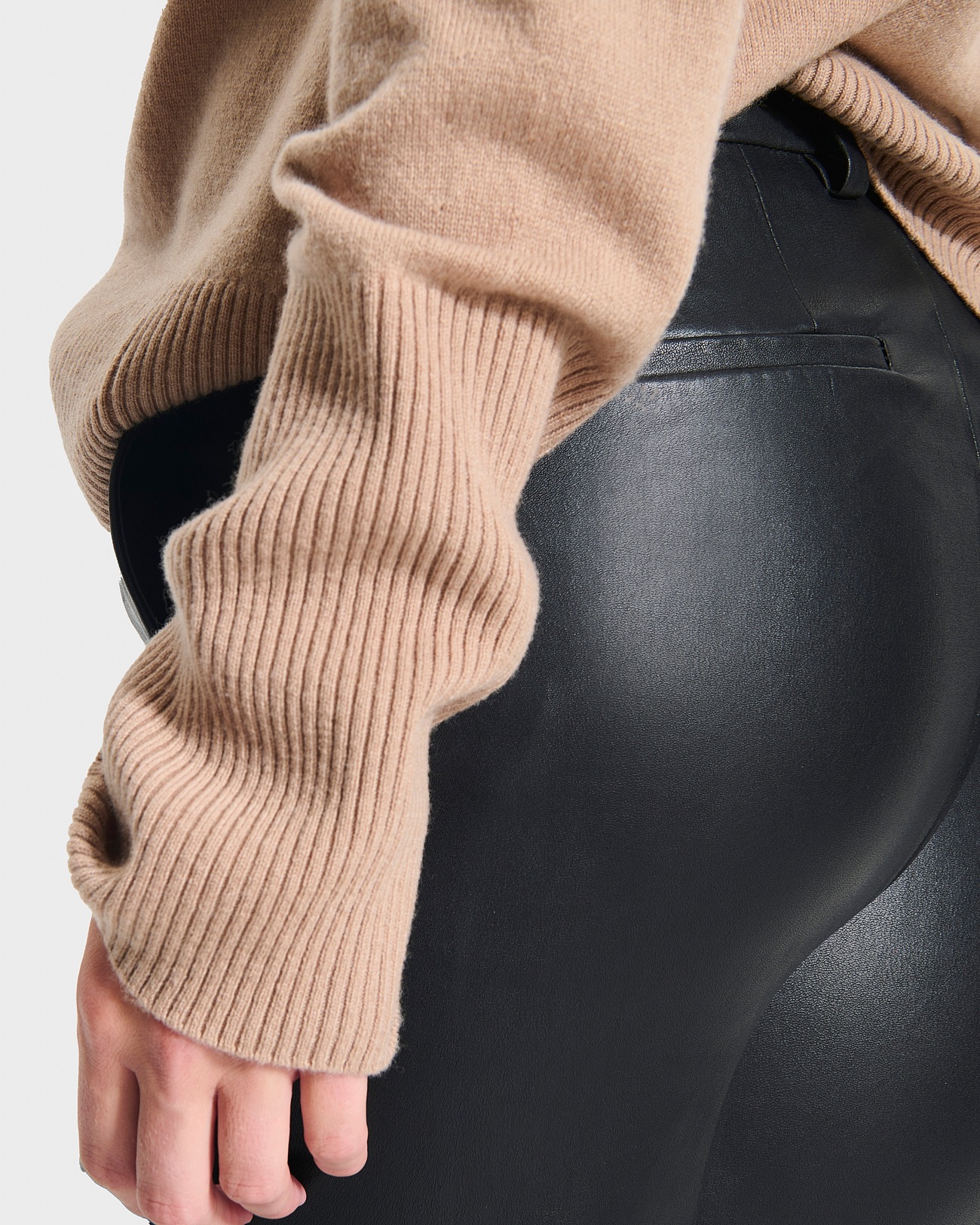 Pantalon Plaisir Pantalon droit en cuir noir ZAPA