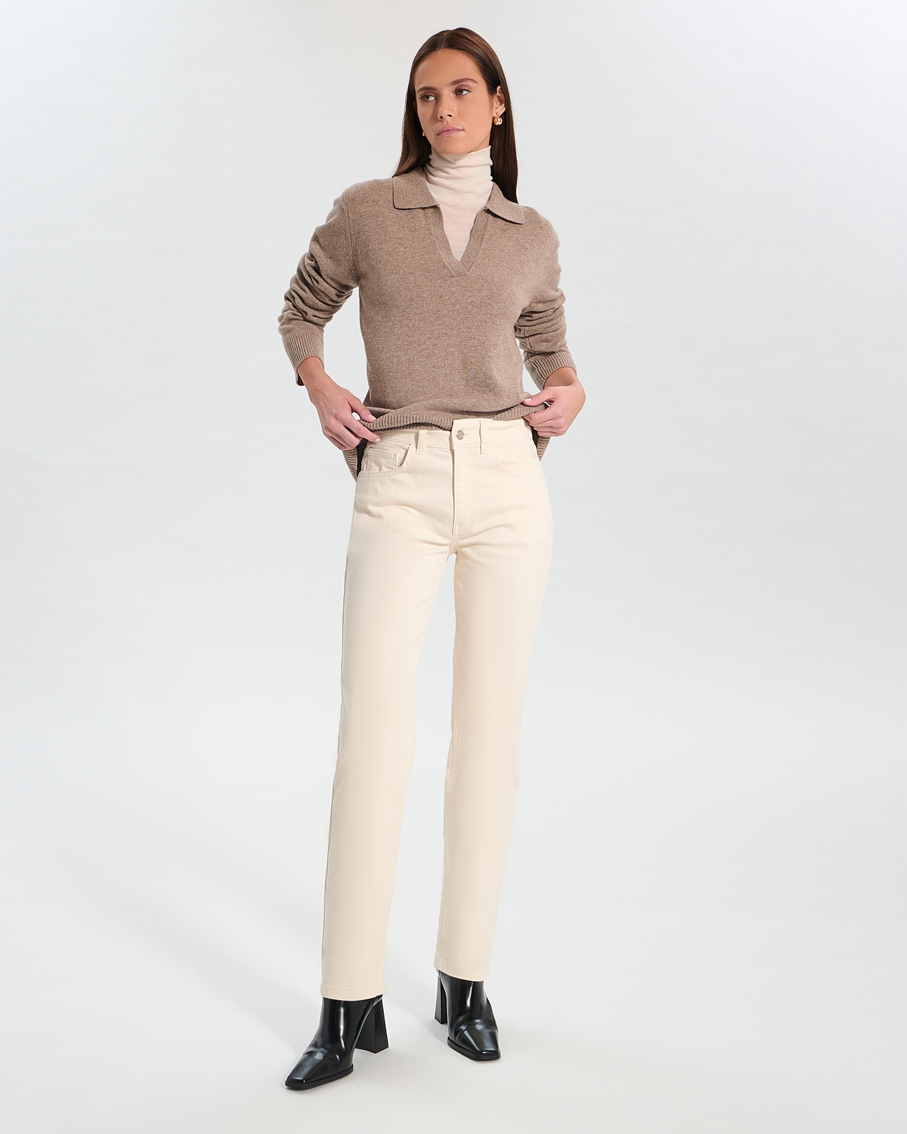 Pull Namba Pull court en laine taupe ZAPA