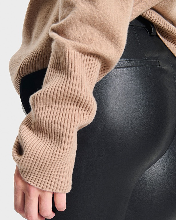 Pantalon Plaisir Pantalon droit en cuir noir ZAPA