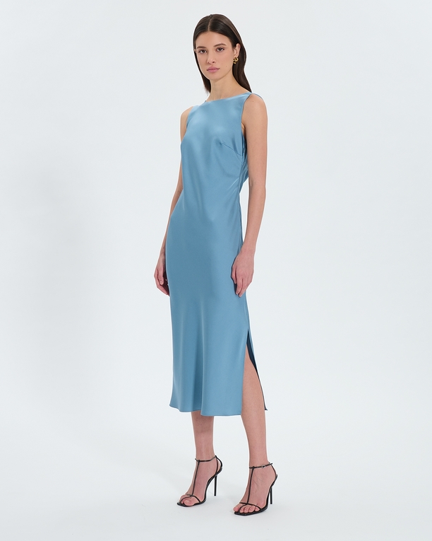 Robe Ramari Robe satinée à dos bénitier bleu hortensia ZAPA