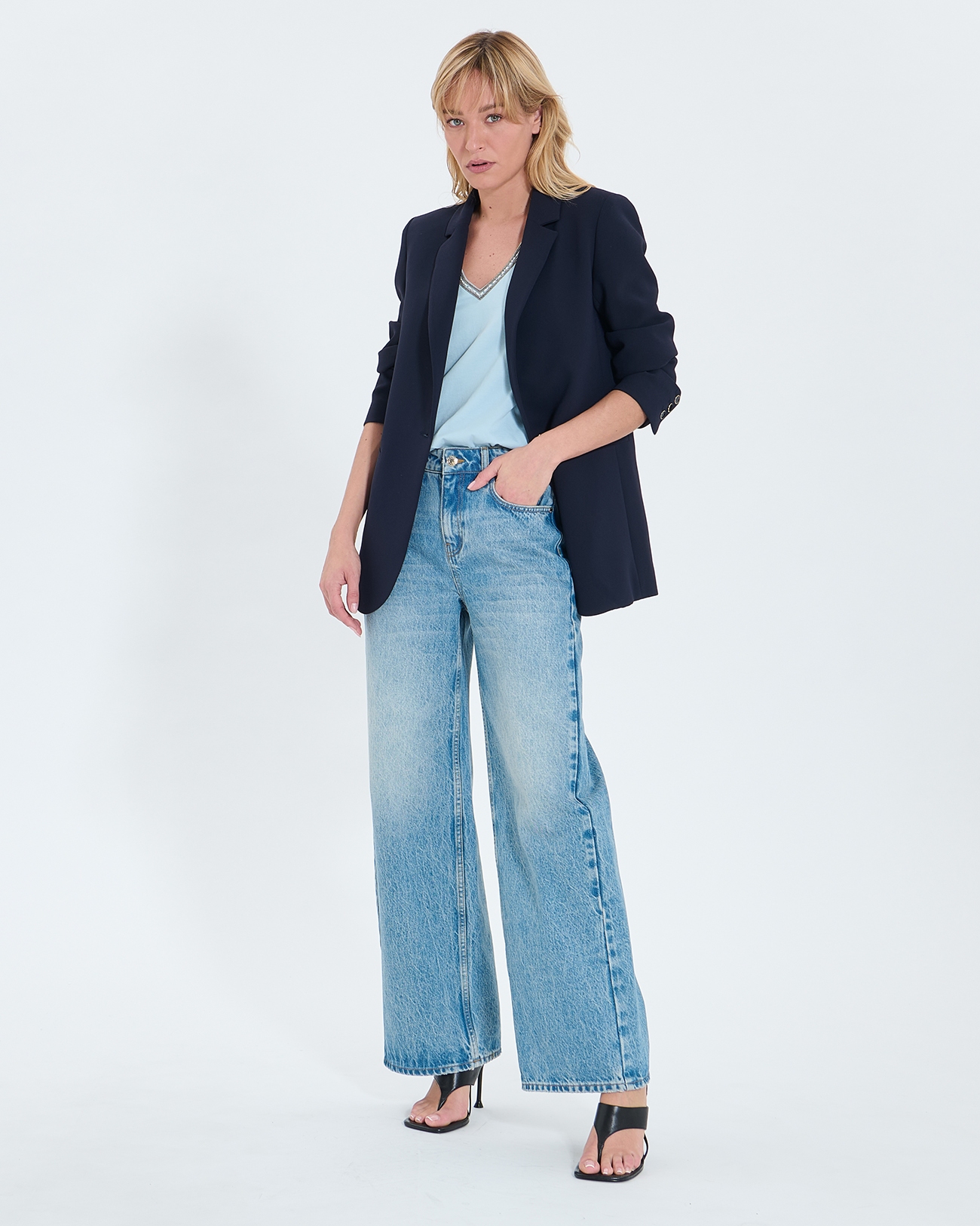 Top Tulipe Tee-shirt col V bleu ciel ZAPA