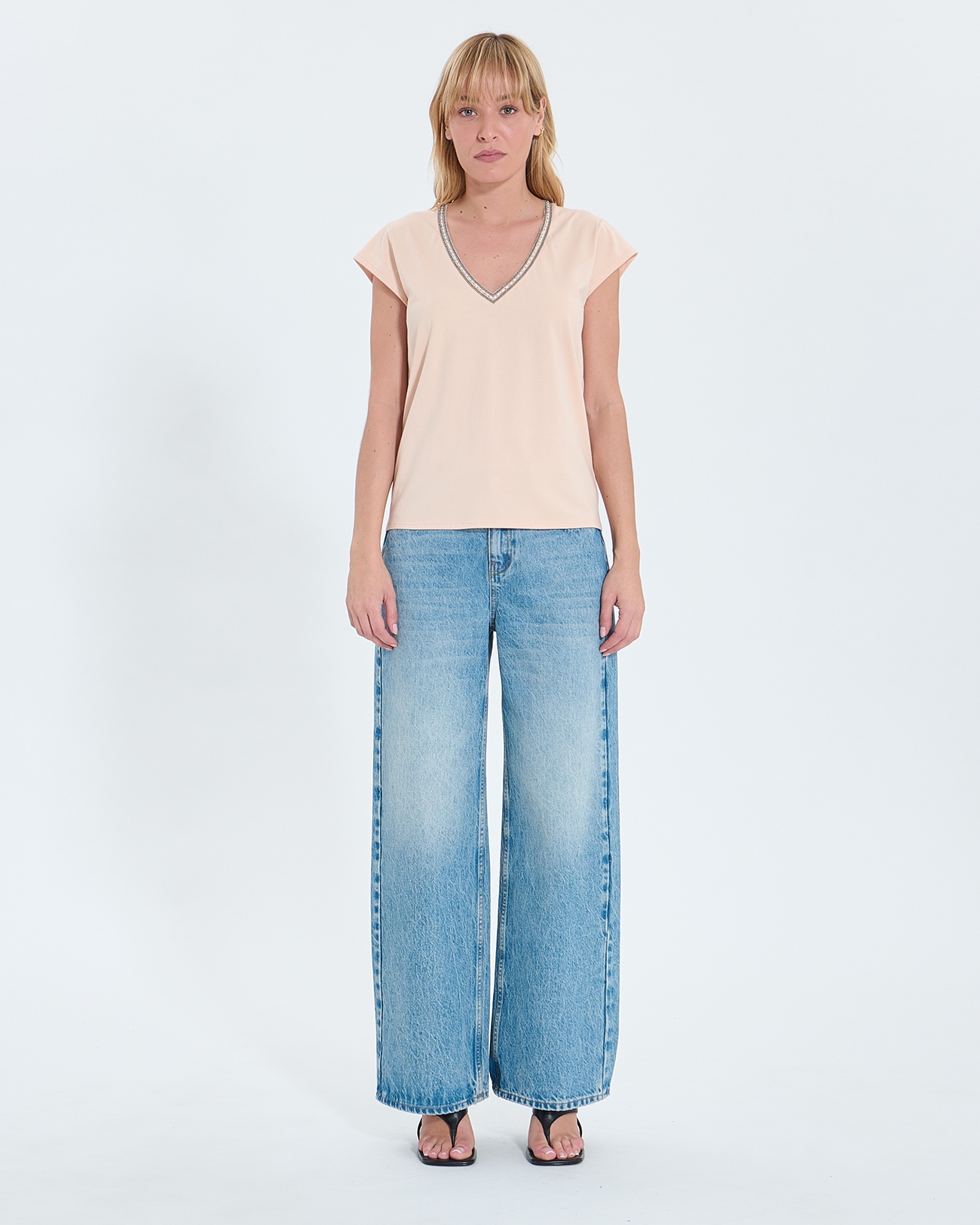 Top Tulipe Tee-shirt col V nude ZAPA