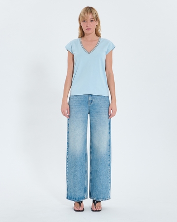 Top Tulipe Tee-shirt col V bleu ciel ZAPA