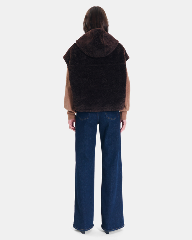 Veste Marguerita Veste sans manches en fausse fourrure chocolat ZAPA