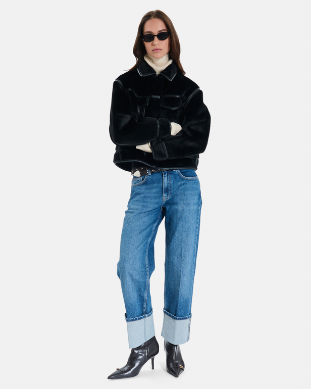 Veste Monge Veste courte r&eacute;versible en fausse fourrure noire ZAPA