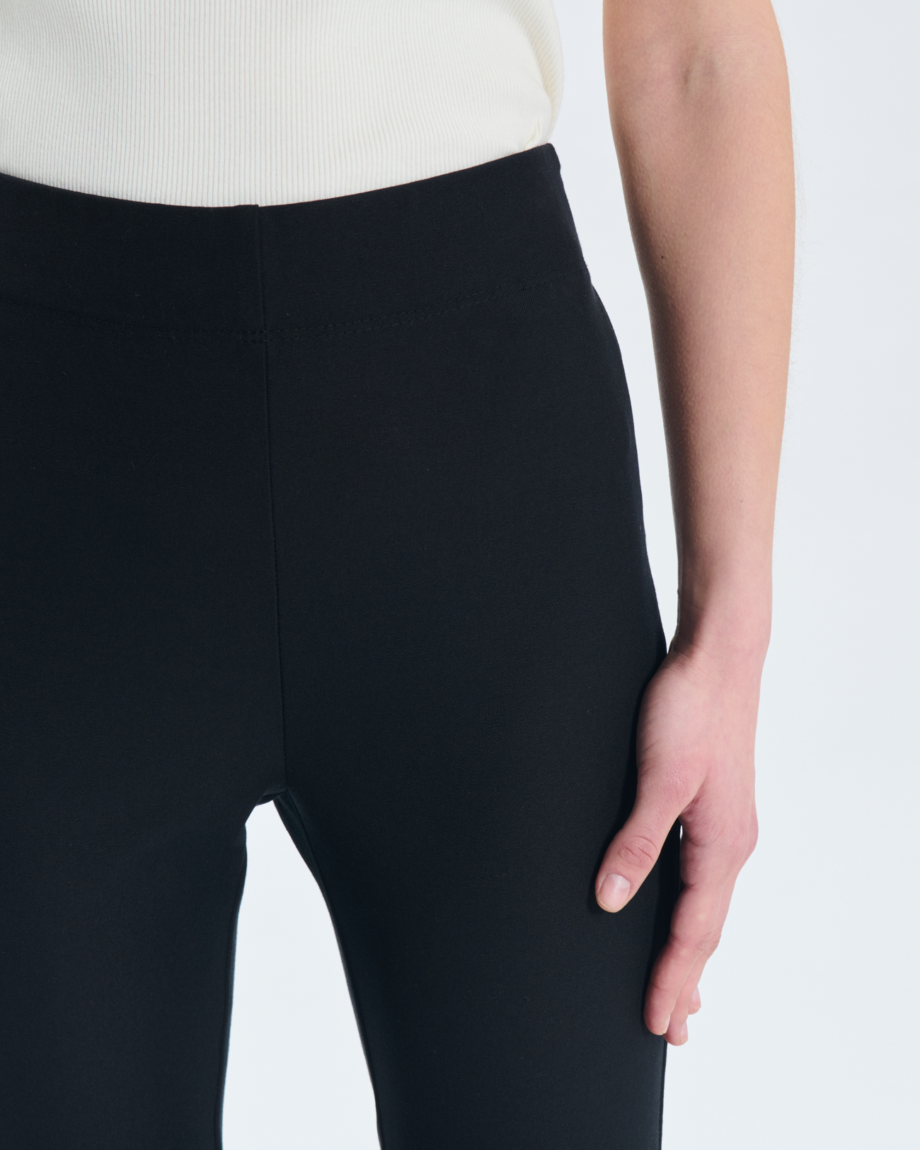 Pantalon Perrotin Pantalon en viscose noir ZAPA