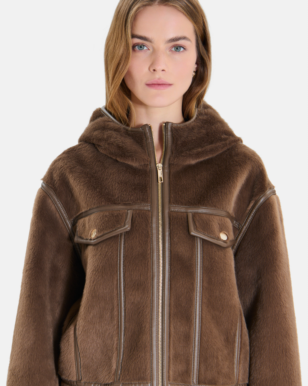 Manteau Moira Manteau court brun coupe boxy &agrave; col montant ZAPA