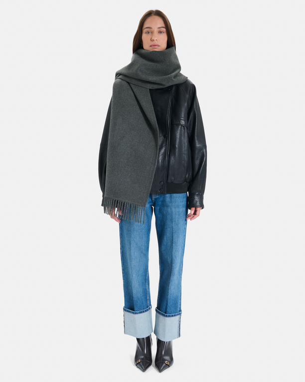 Echarpe Elise Écharpe unie en laine taupe à franges ZAPA