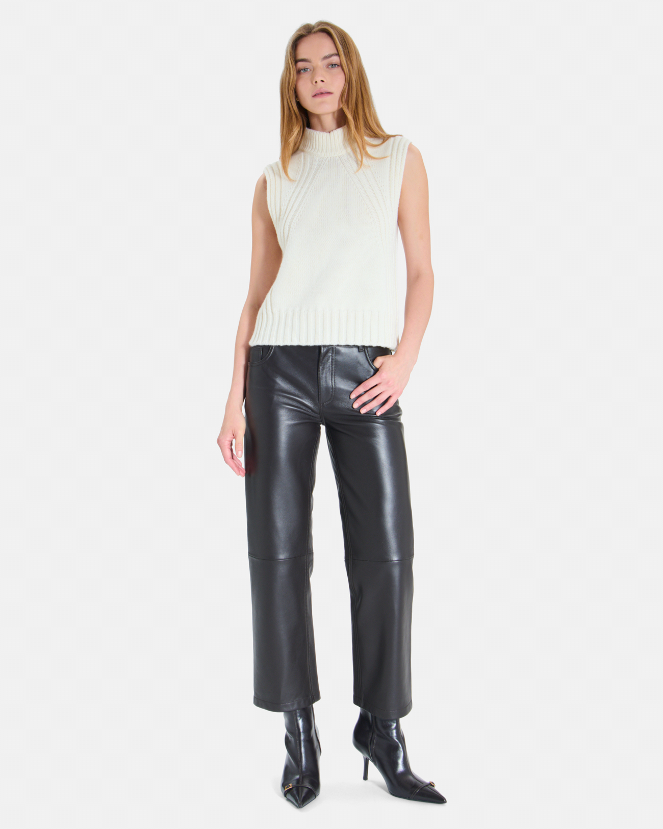Pull Nina Pull sans manches &eacute;cru en laine ZAPA