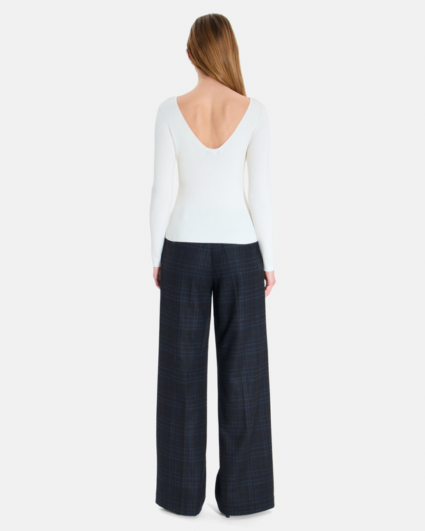 Pull Pomela Pull dos col V crème coupe ajustée ZAPA
